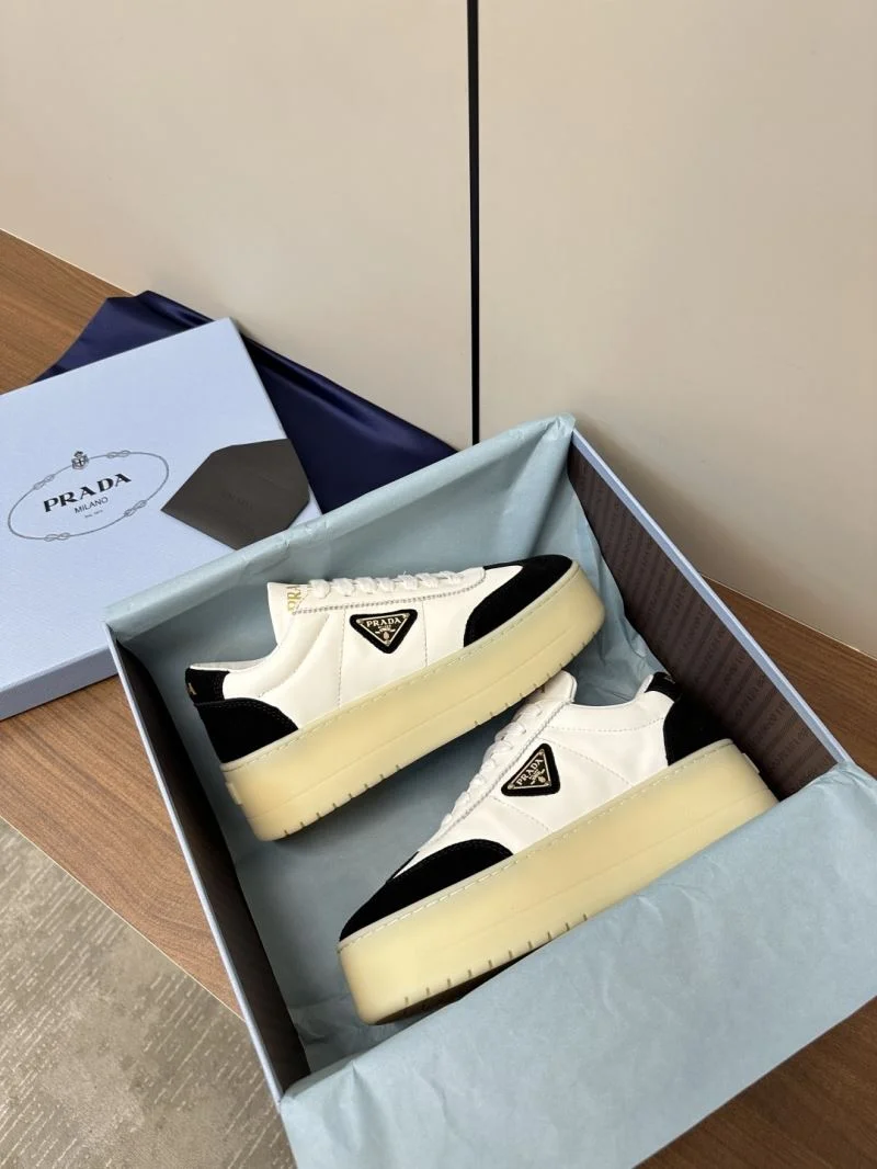 Prada Low Shoes Practical 34799