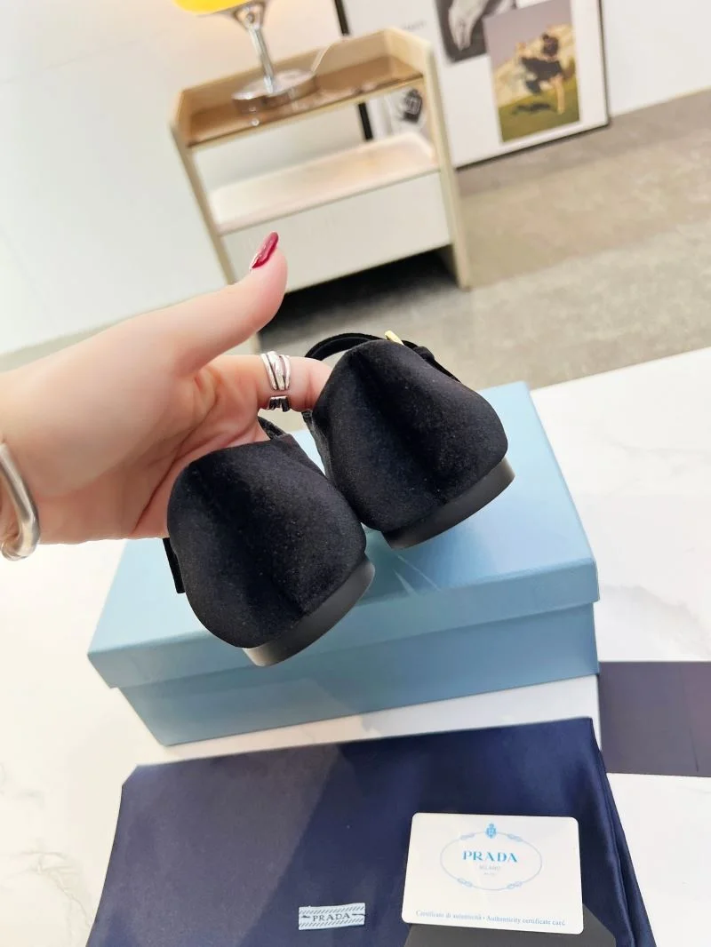 TravelReady Prada Low Shoes 34773