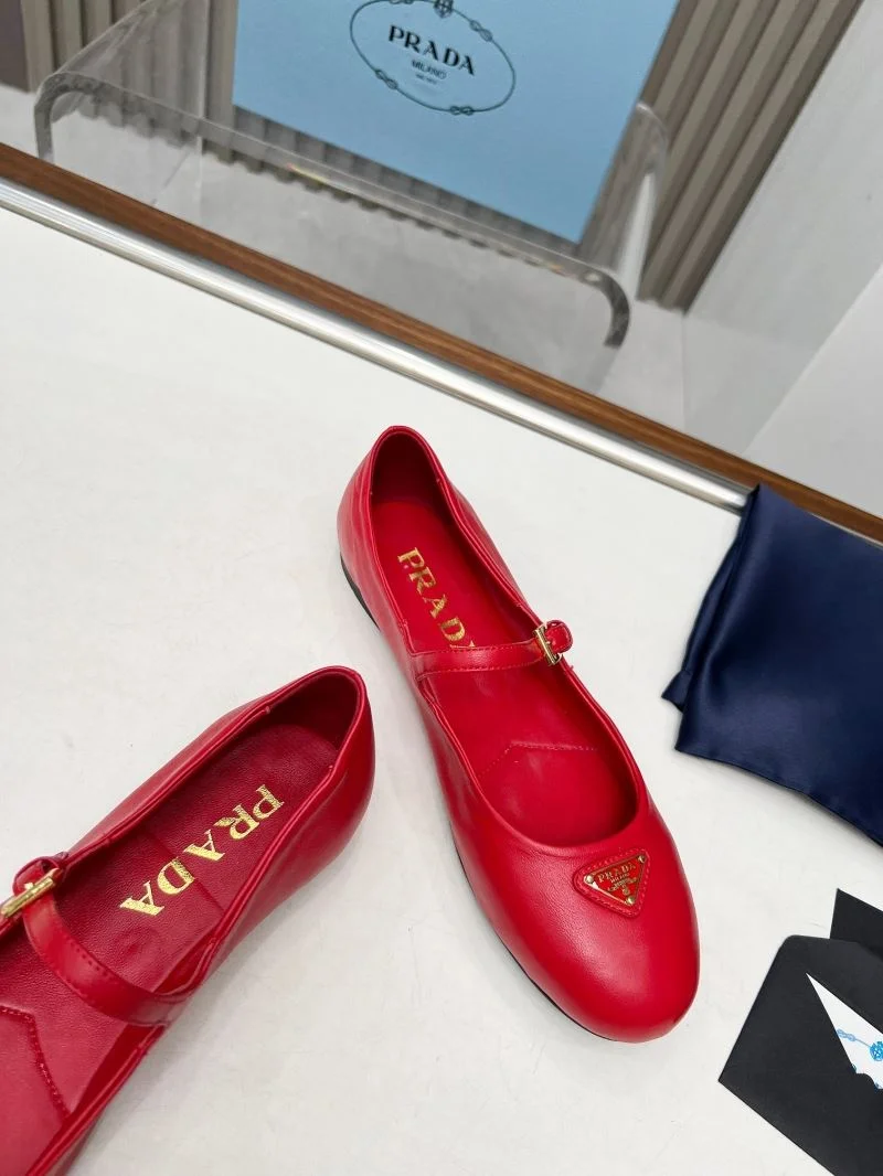 Prada Low Shoes Timeless 34774