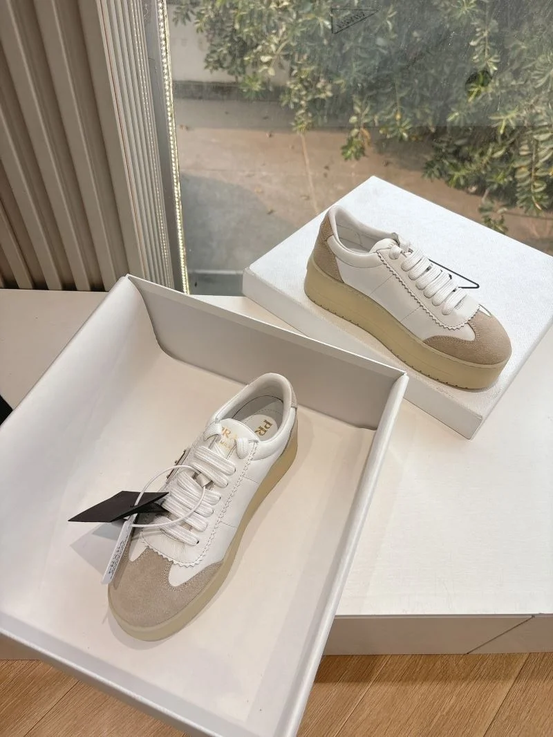 Prada Low Shoes Lightweight 34770