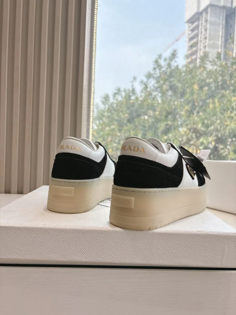 WellDesigned Prada Low Shoes 34765