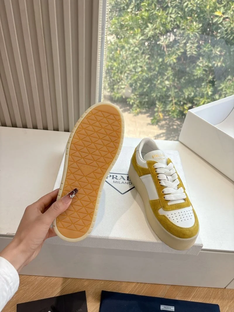 Prada Low Shoes Breathable 34749
