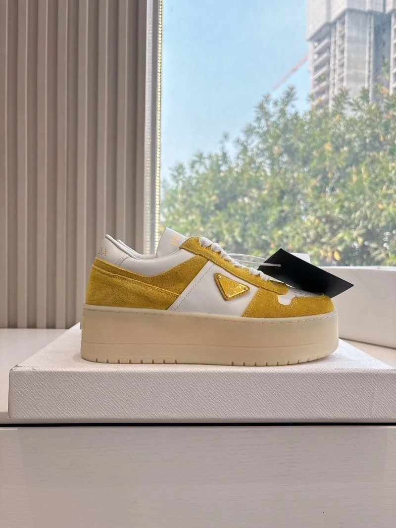 Prada Low Shoes Breathable 34749