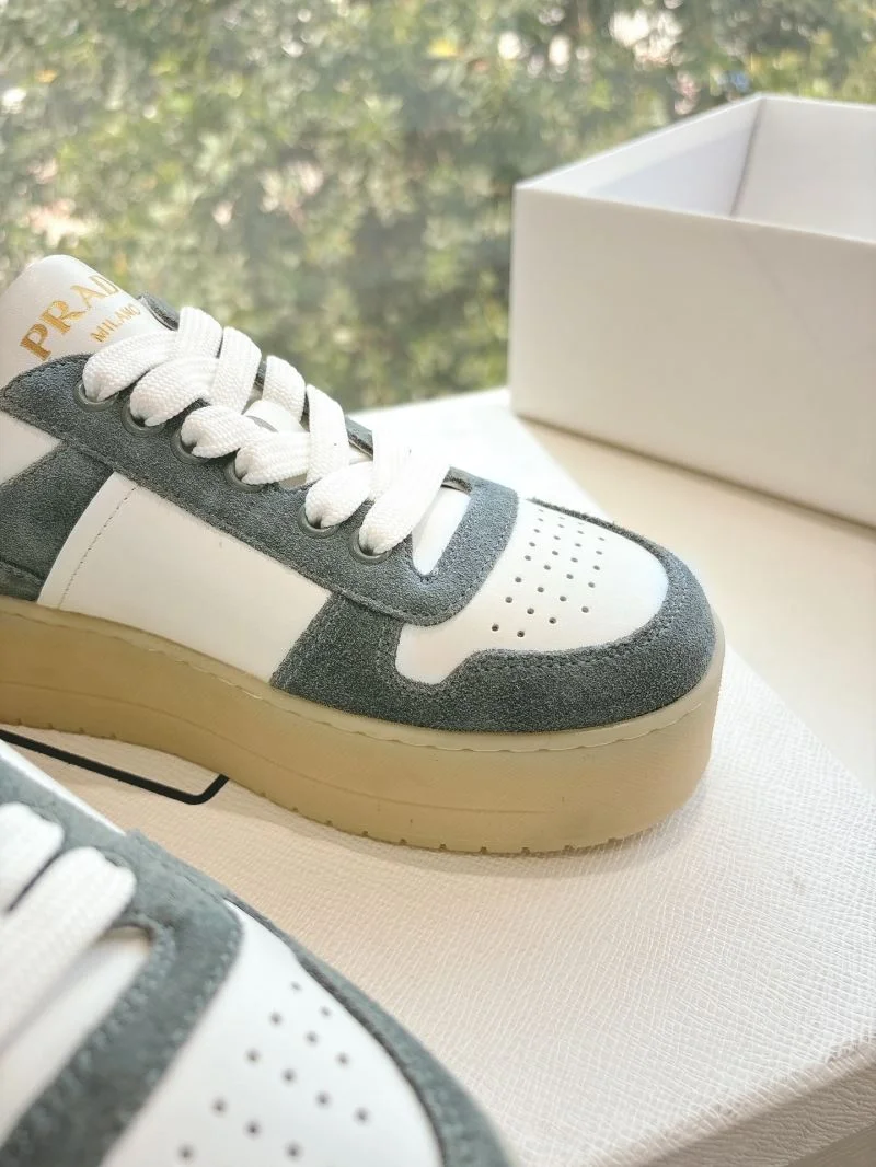 Prada Low Shoes Chic 34739
