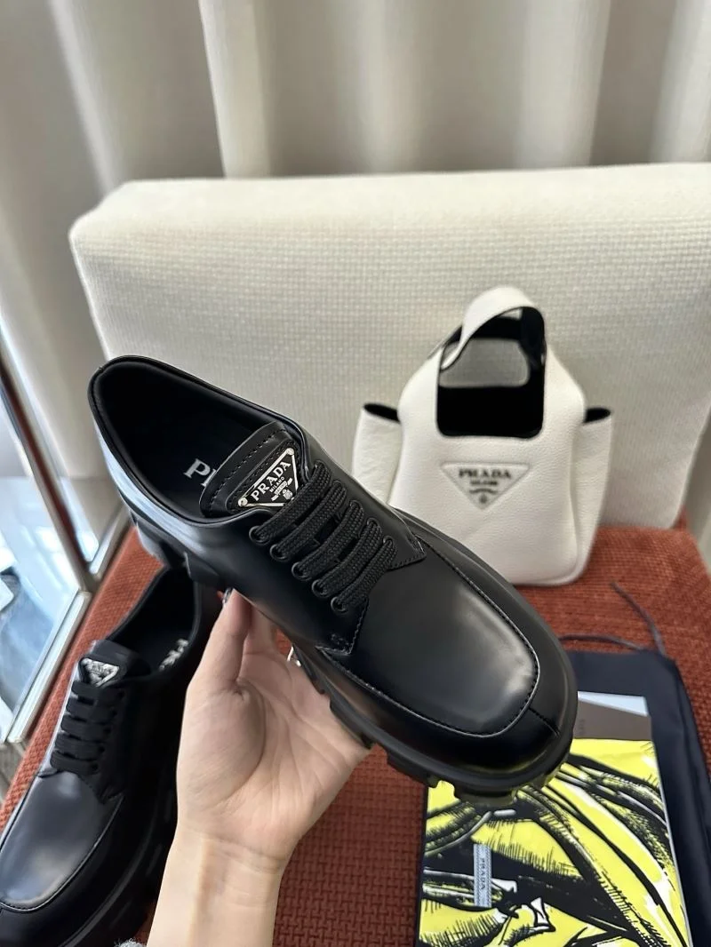 Sustainable Prada Low Shoes 34746