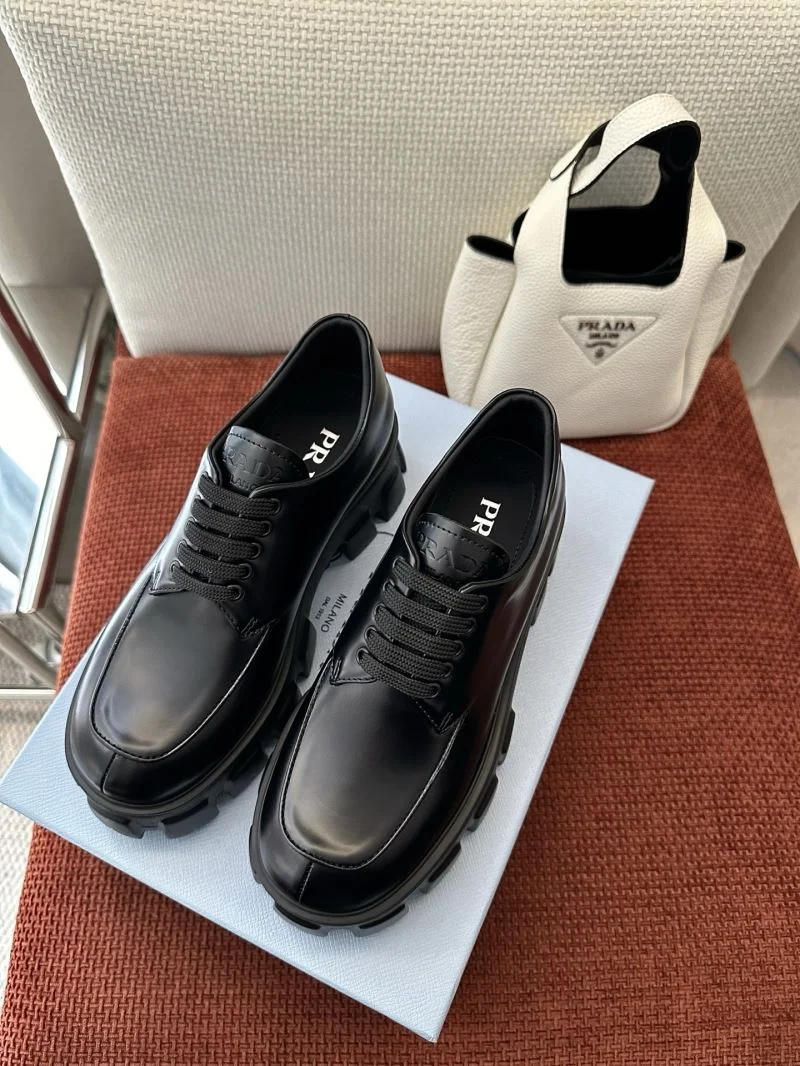 Prada Low Shoes RelaxedFit 34737