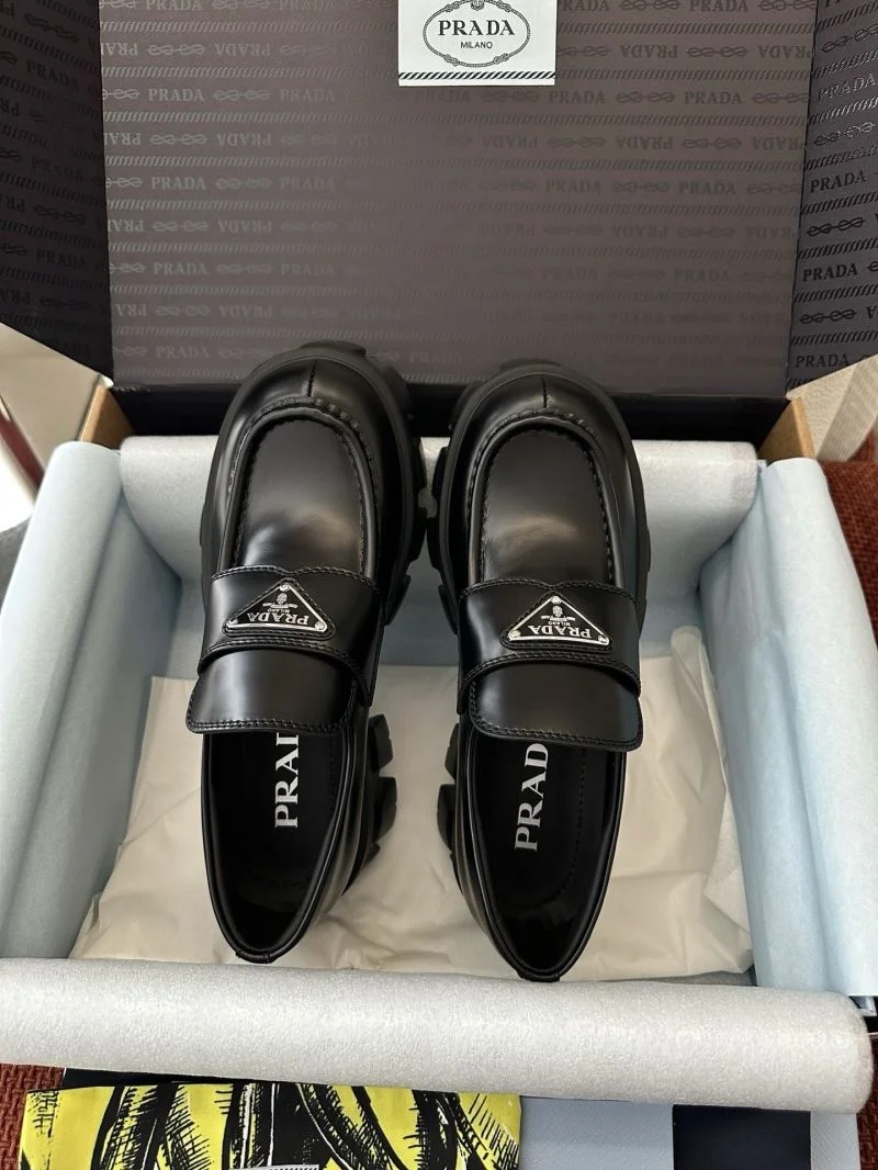 Prada Low Shoes WellDesigned 34752