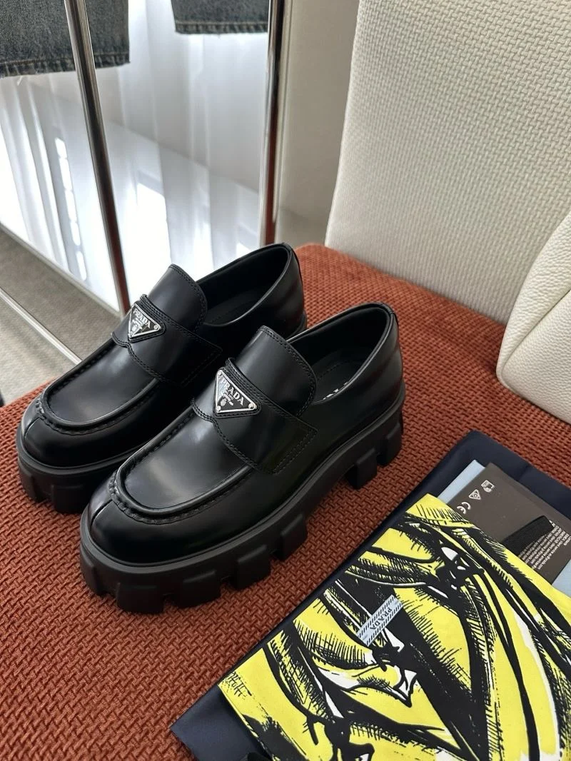 Prada Low Shoes WellDesigned 34752