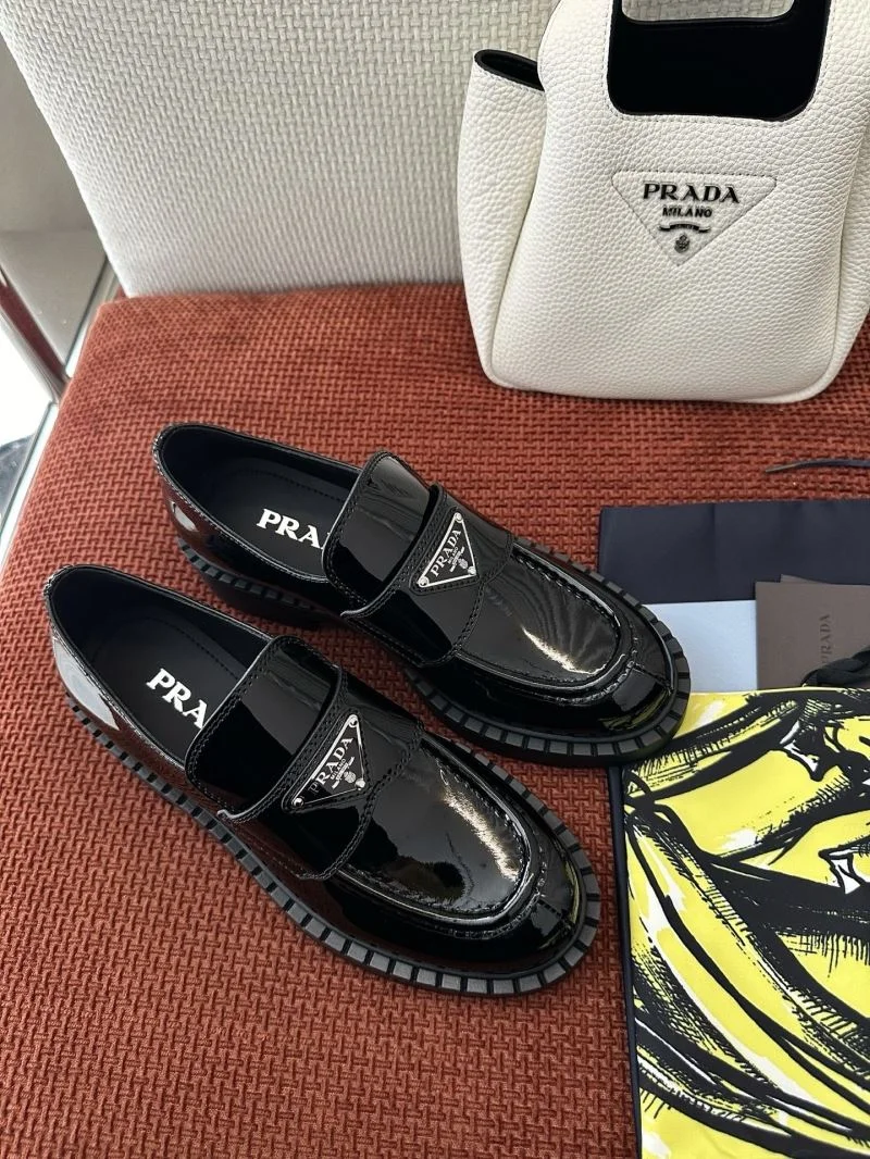 GoAnywhere Prada Low Shoes 34738