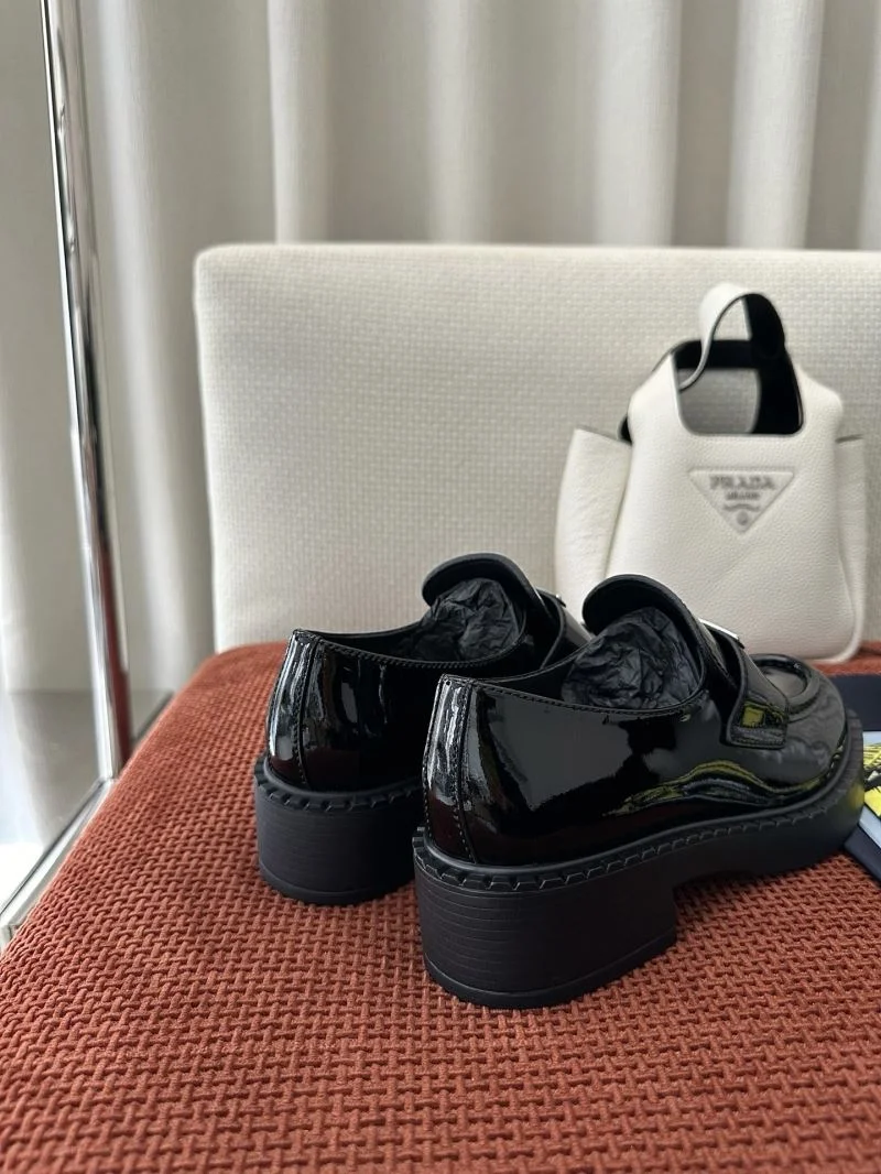 GoAnywhere Prada Low Shoes 34738