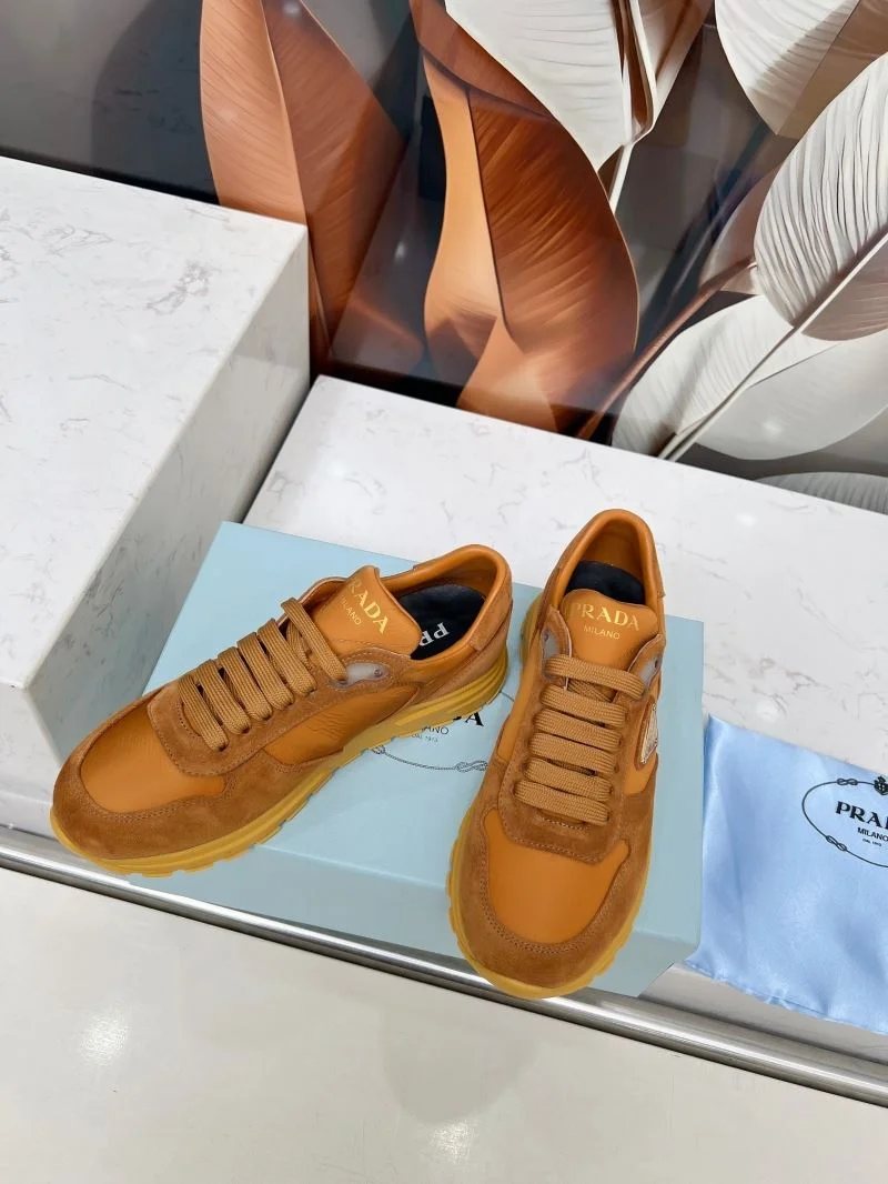 Prada Low Shoes Elegant 34753