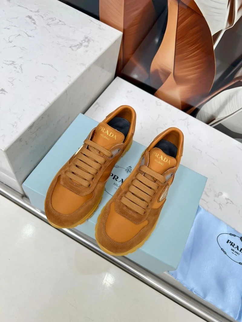 Prada Low Shoes Elegant 34753