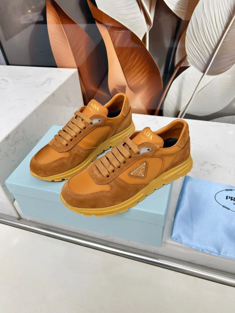 Prada Low Shoes Elegant 34753