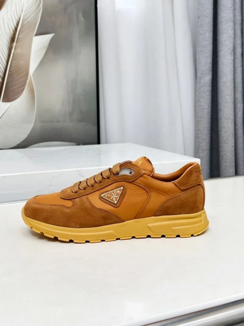 Prada Low Shoes Elegant 34753
