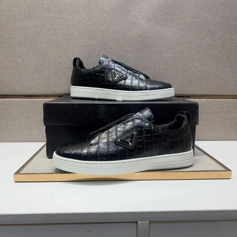 Fashionable Prada Low Shoes 35678