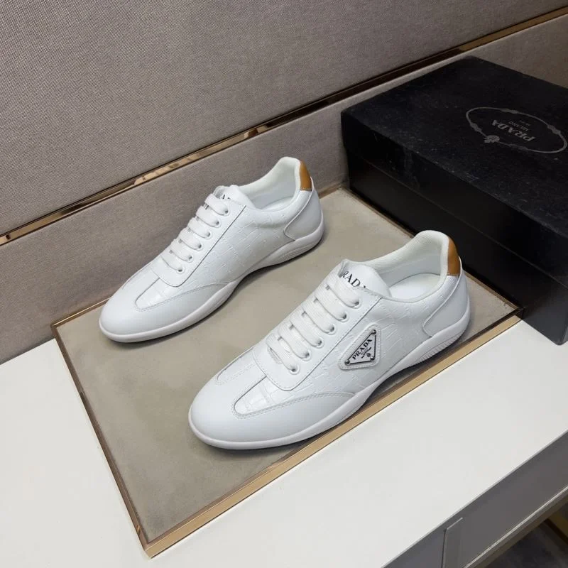 Prada Low Shoes Lightweight 35696