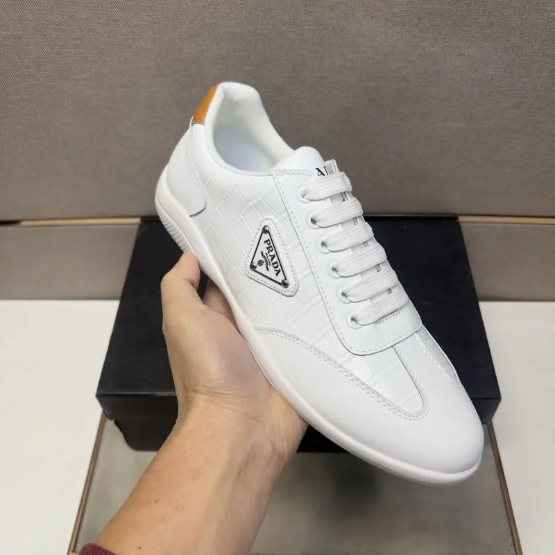 Prada Low Shoes Lightweight 35696