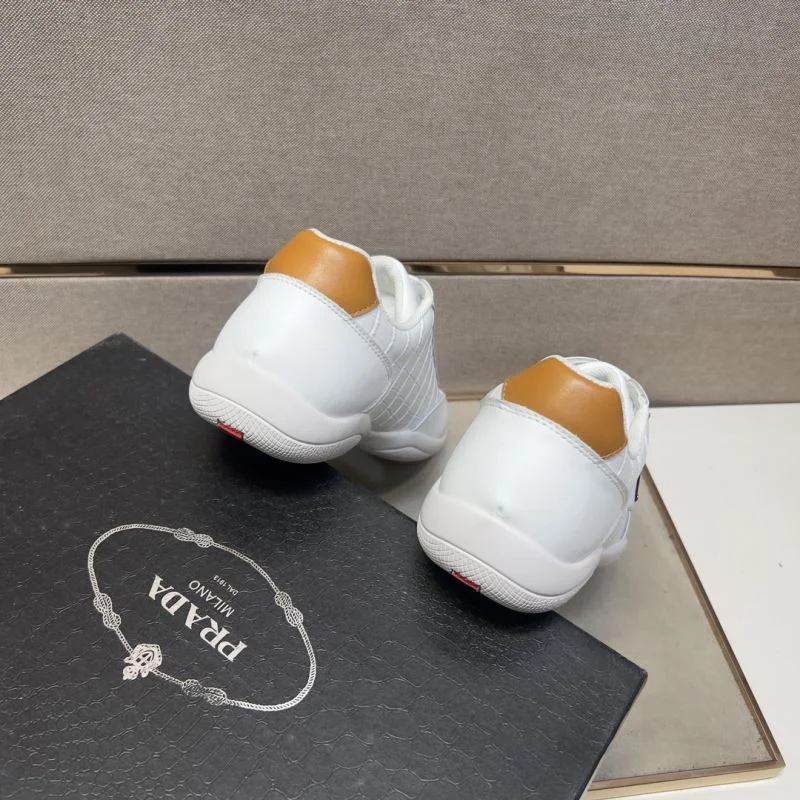 Prada Low Shoes Lightweight 35696