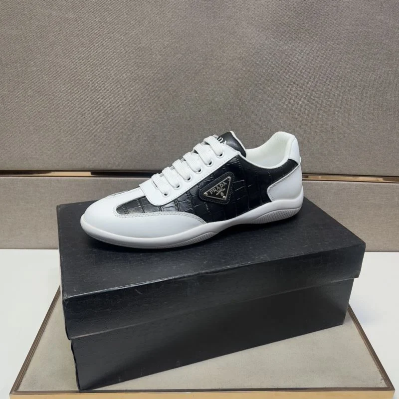Prada Low Shoes EasyCare 35676