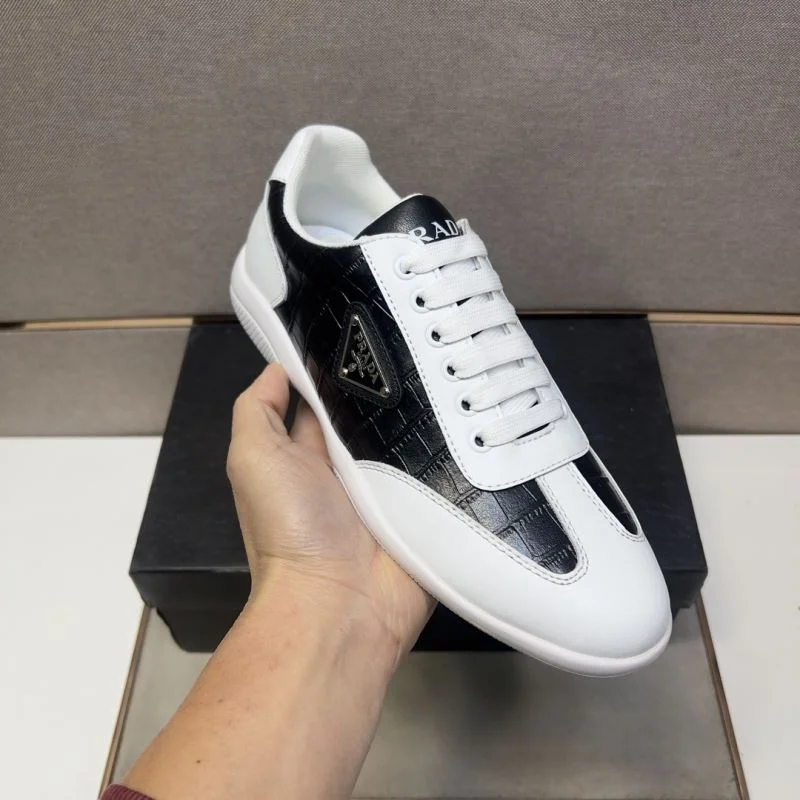 Prada Low Shoes EasyCare 35676