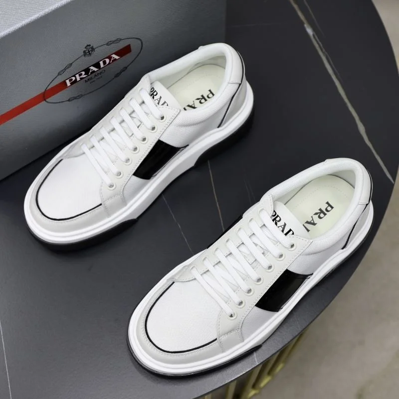 Popular Prada Low Shoes 35681