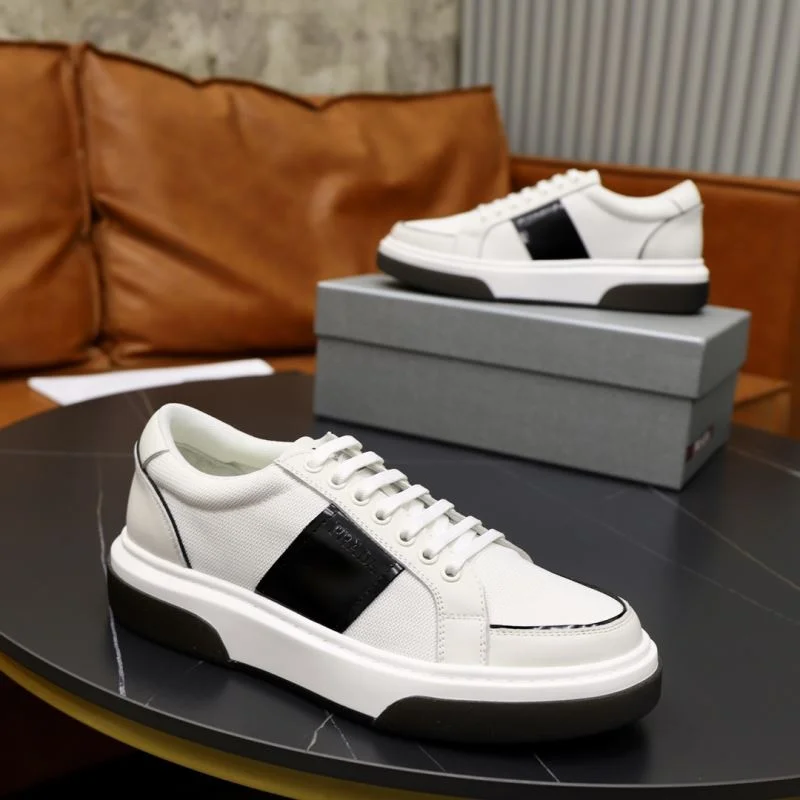 Popular Prada Low Shoes 35681