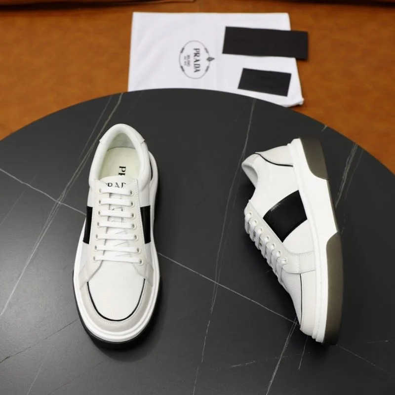 Popular Prada Low Shoes 35681
