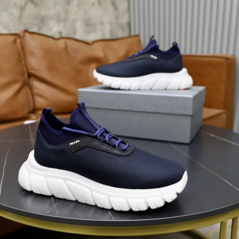 Snug Prada Low Shoes 35672