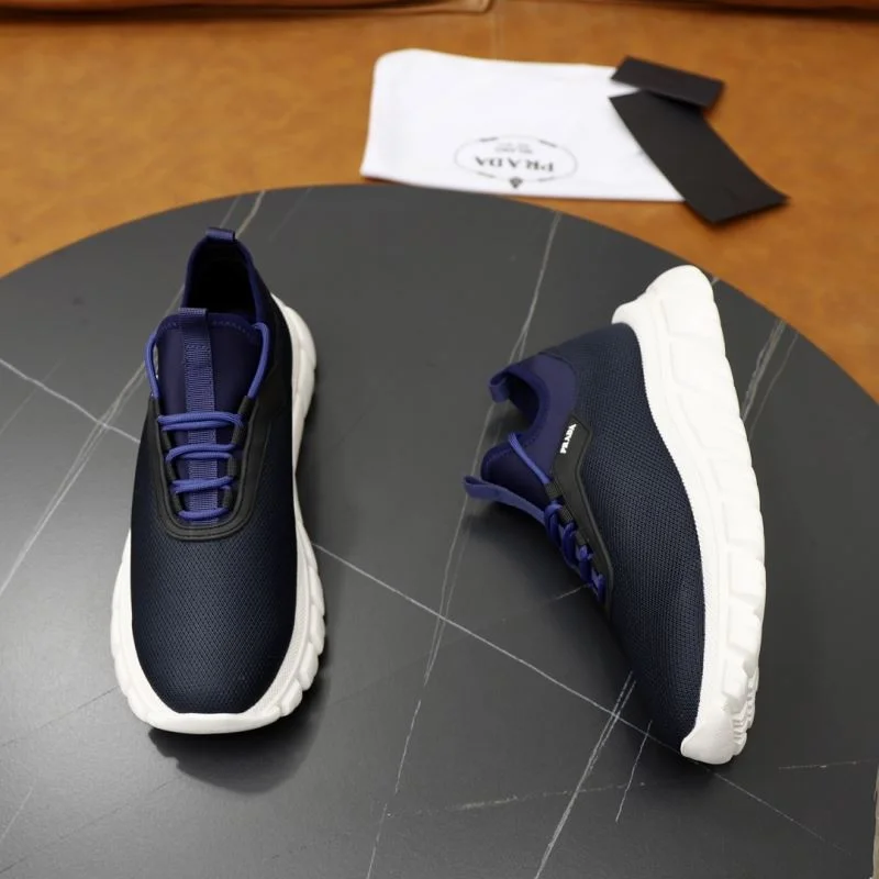 Snug Prada Low Shoes 35672