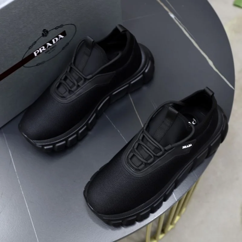 Prada Low Shoes TimelessDesign 35674