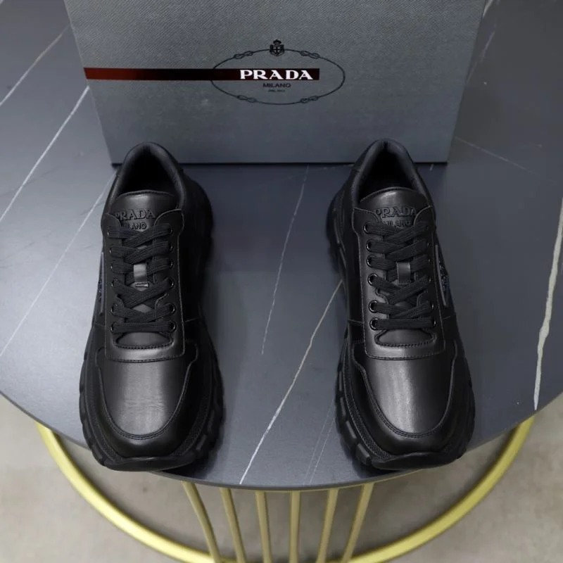 Prada Low Shoes Unisex 35671