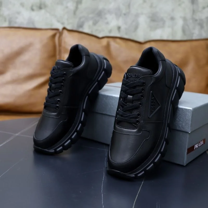 Prada Low Shoes Unisex 35671