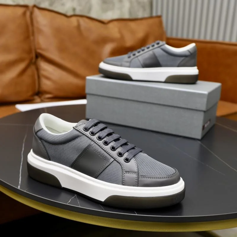 Durable Prada Low Shoes 35666
