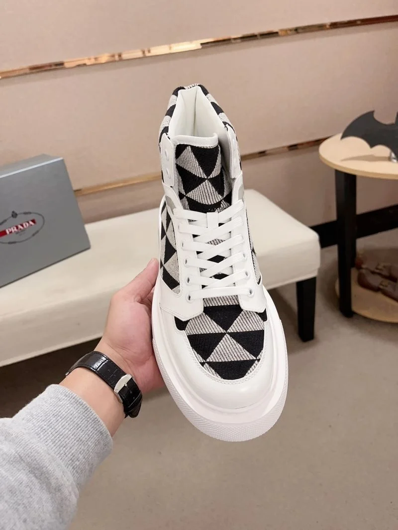 Prada Low Shoes WeatherProof 35660