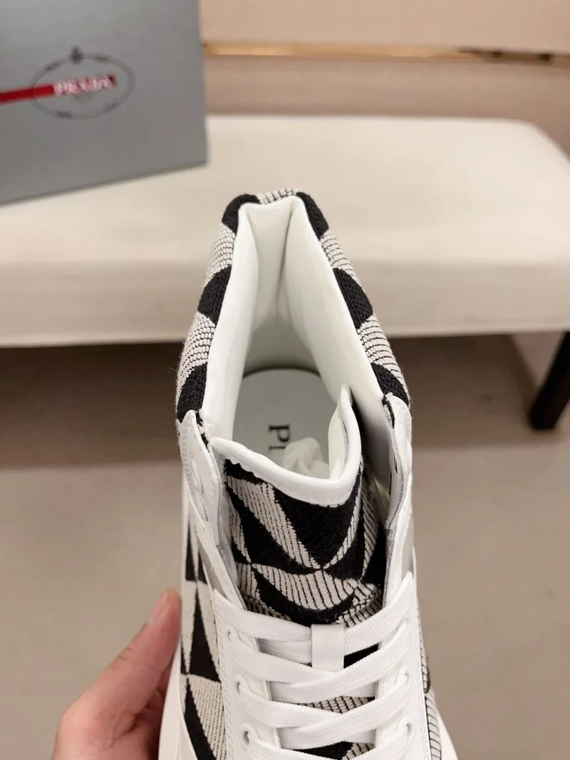 Prada Low Shoes WeatherProof 35660