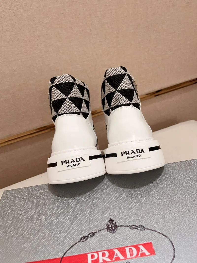 Prada Low Shoes WeatherProof 35660
