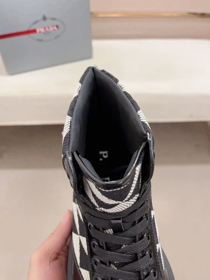 Prada Low Shoes UrbanChic 35640