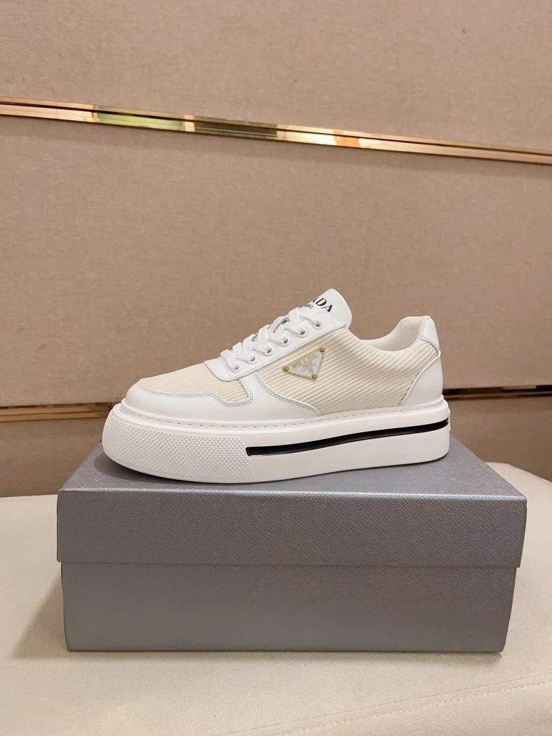Prada Low Shoes Reliable 35633