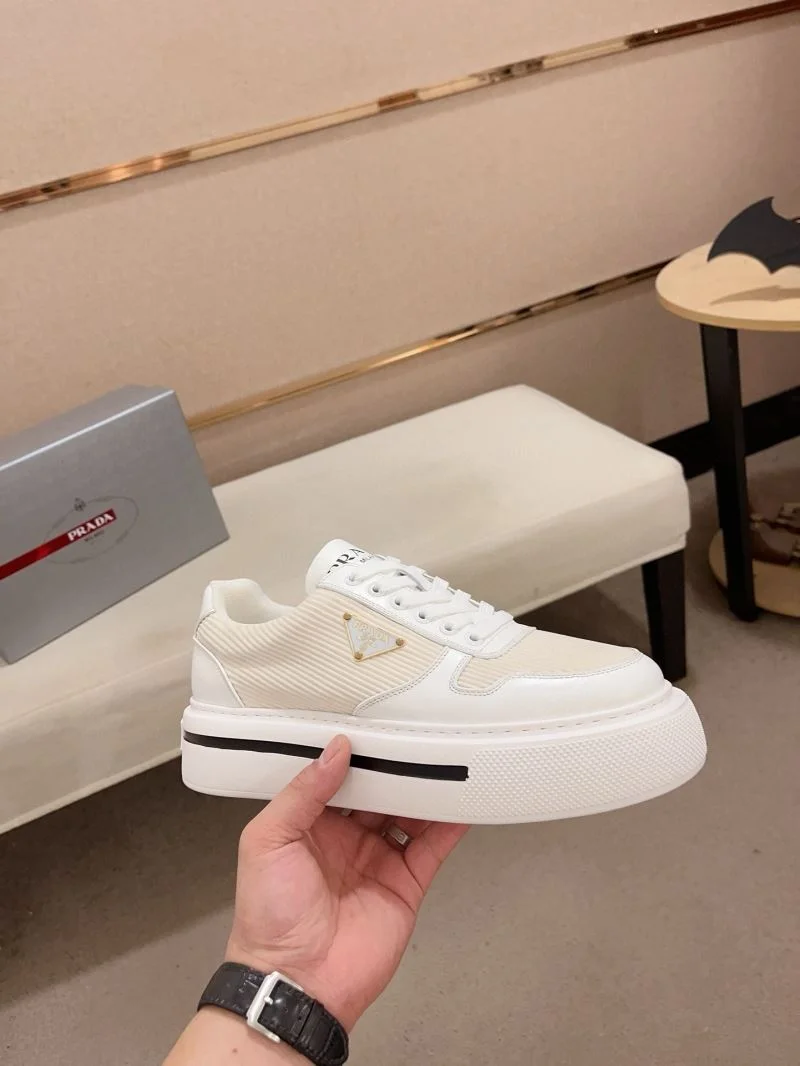 Prada Low Shoes Reliable 35633