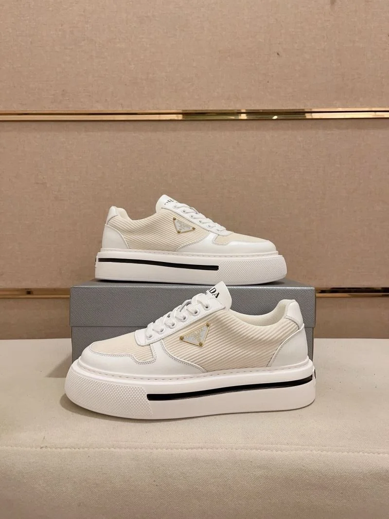 Prada Low Shoes Reliable 35633