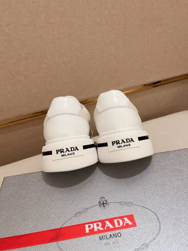 Prada Low Shoes Reliable 35633