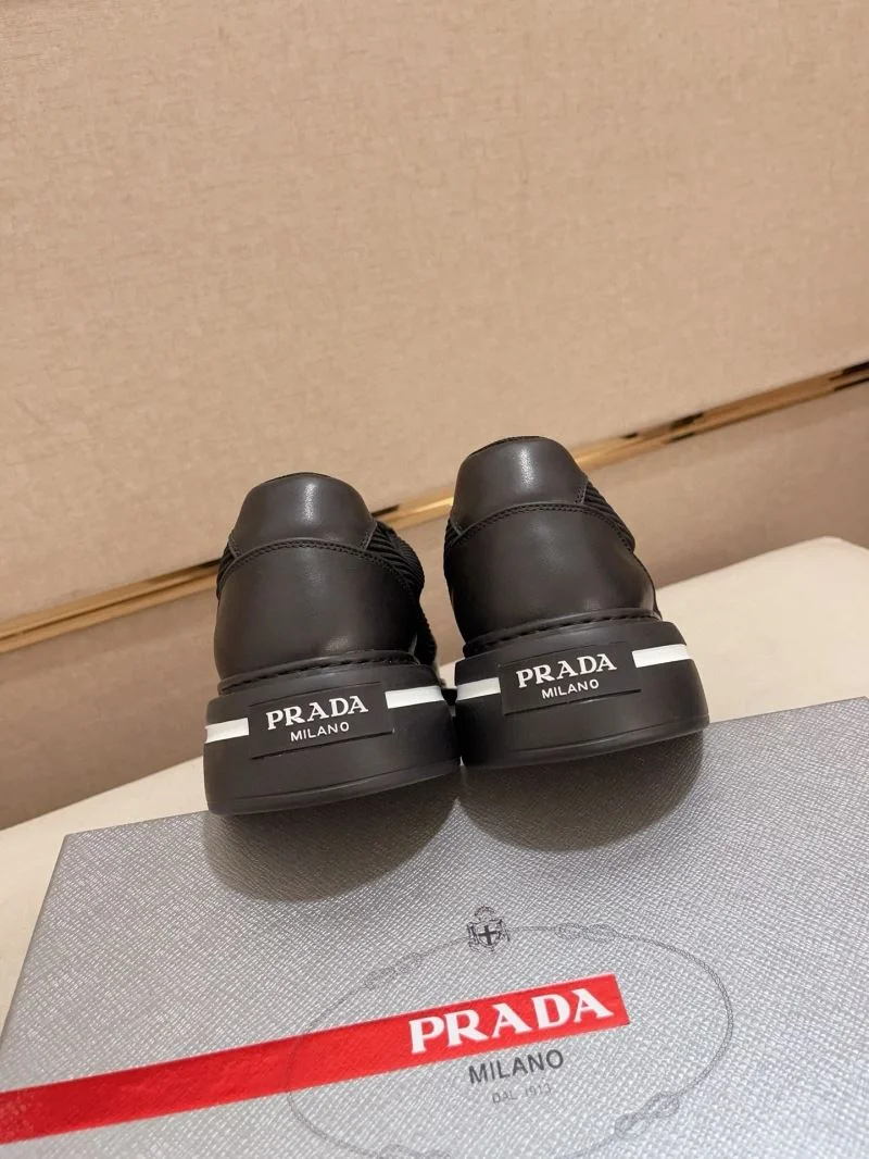 Prada Low Shoes Sporty 35638