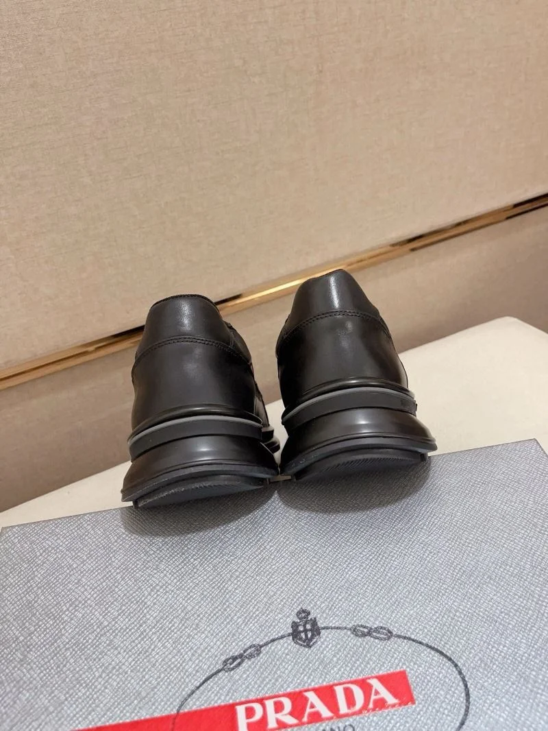 Prada Low Shoes FashionForward 35649