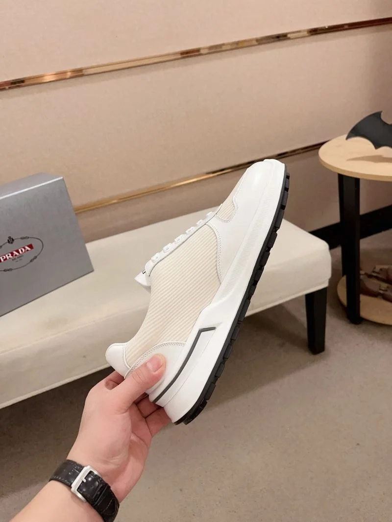 Prada Low Shoes Sophisticated 35655