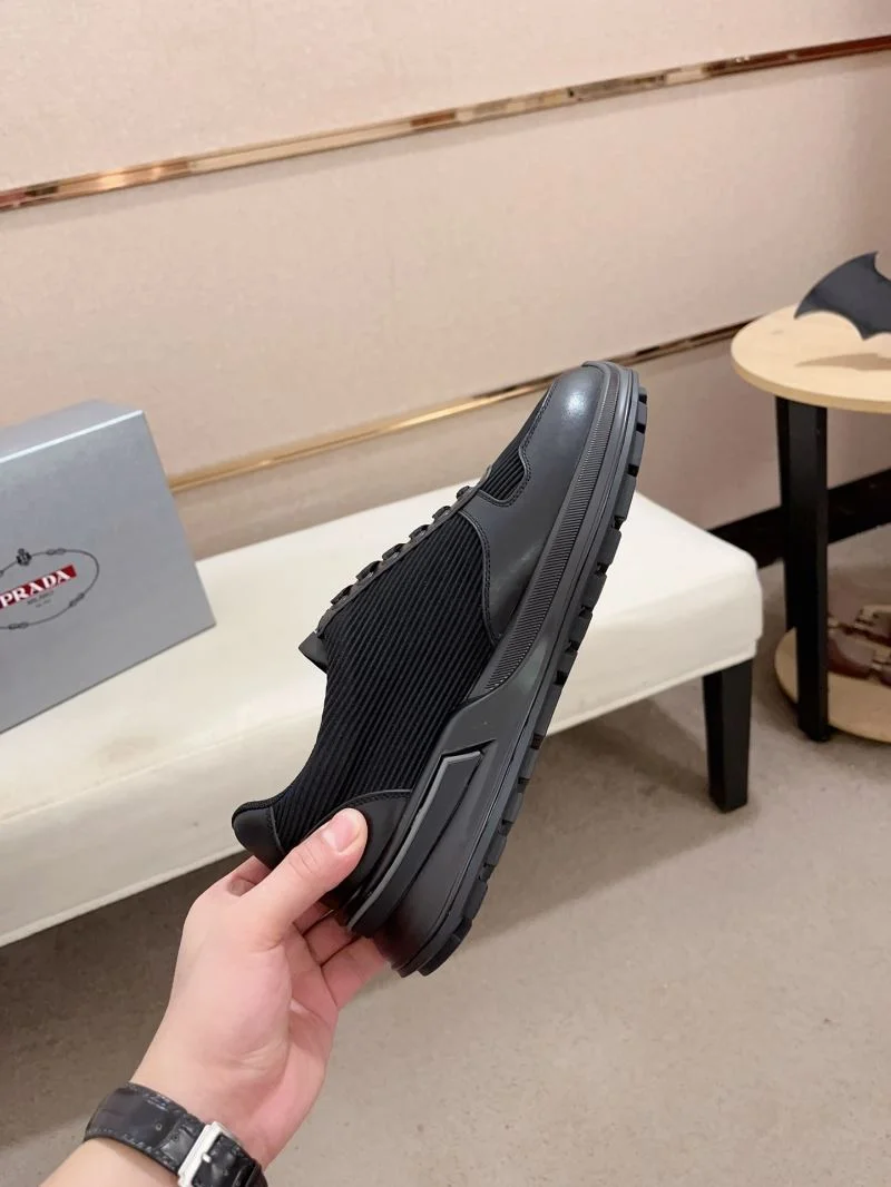 Popular Prada Low Shoes 35658