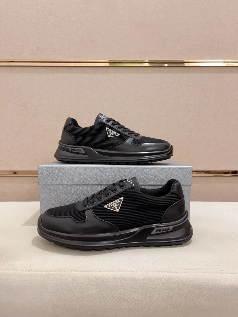 Popular Prada Low Shoes 35658
