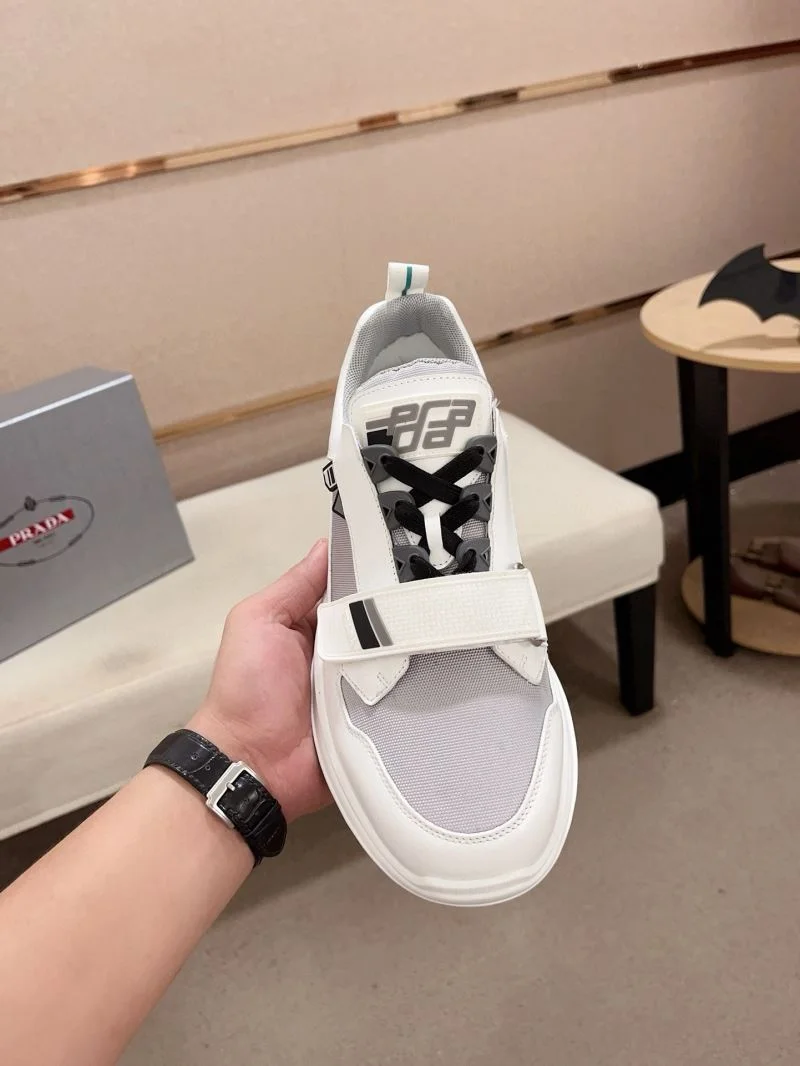Prada Low Shoes Comfortable 35643