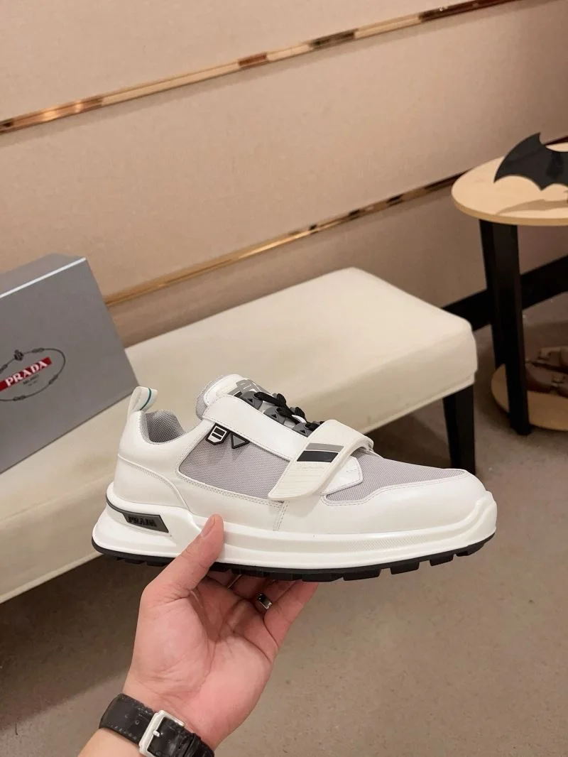 Prada Low Shoes Comfortable 35643
