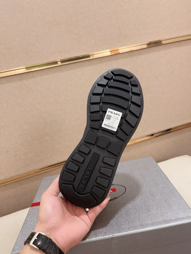Minimalist Prada Low Shoes 35661