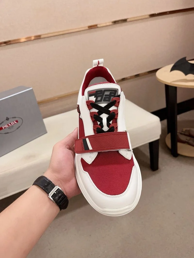 Durable Prada Low Shoes 35635